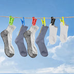 Clips duraderos para organizar calcetines en la lavandería